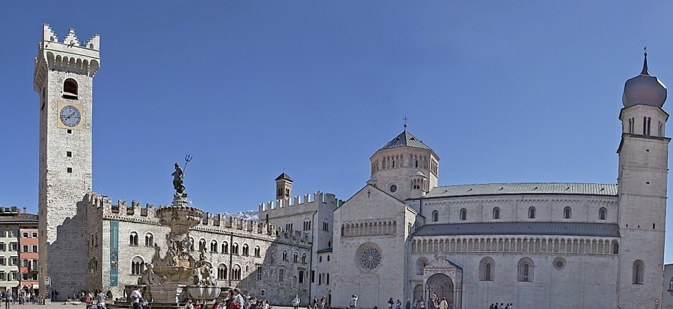 Piazza Duomo (foto Apt Trento, Monte Bondone, Valle dei Laghi - A. Russolo)